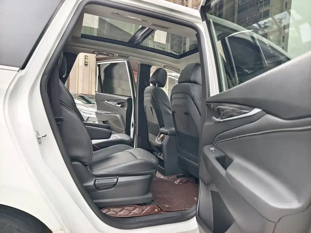 SAIC MAXUS EVERYONE 5