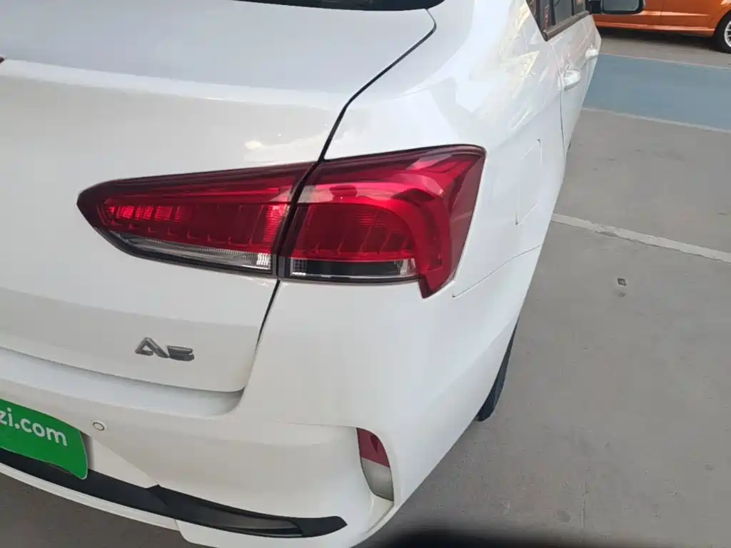 Soueast A5 Yiwu — миниатюра 8