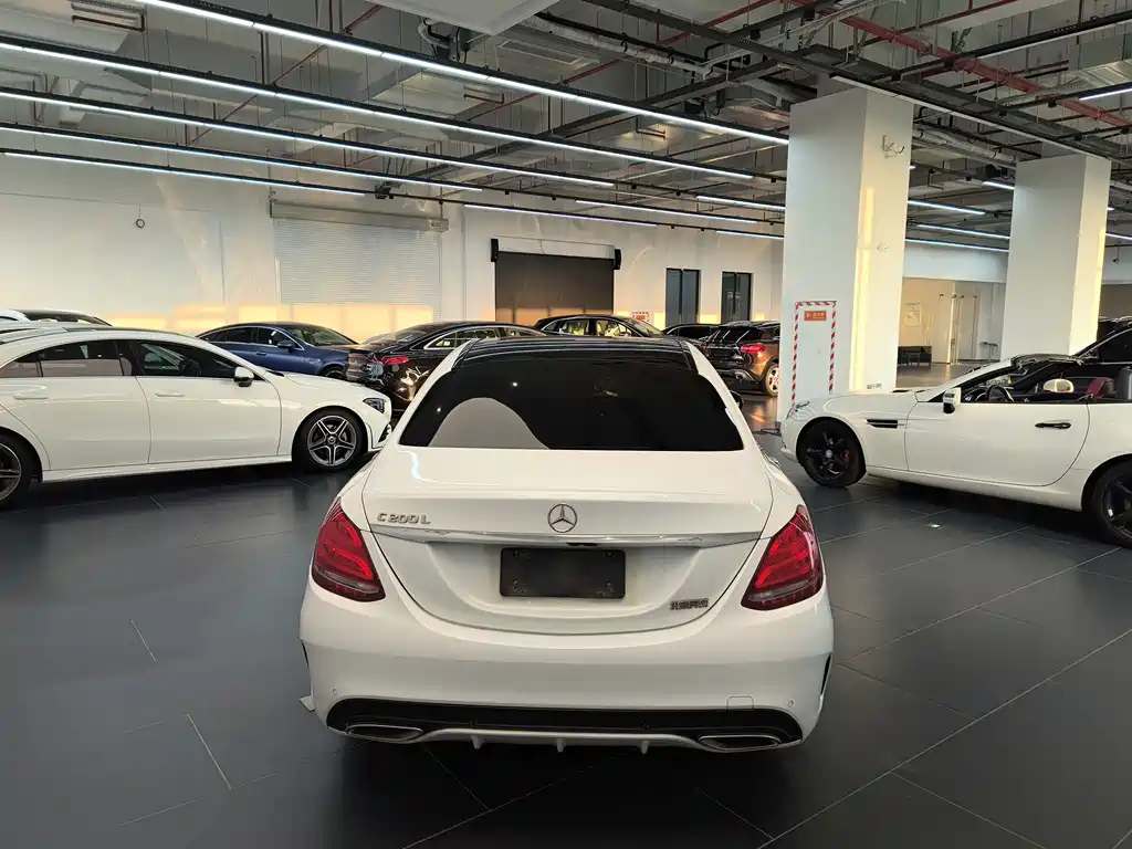 Mercedes-Benz C-Class — миниатюра 5