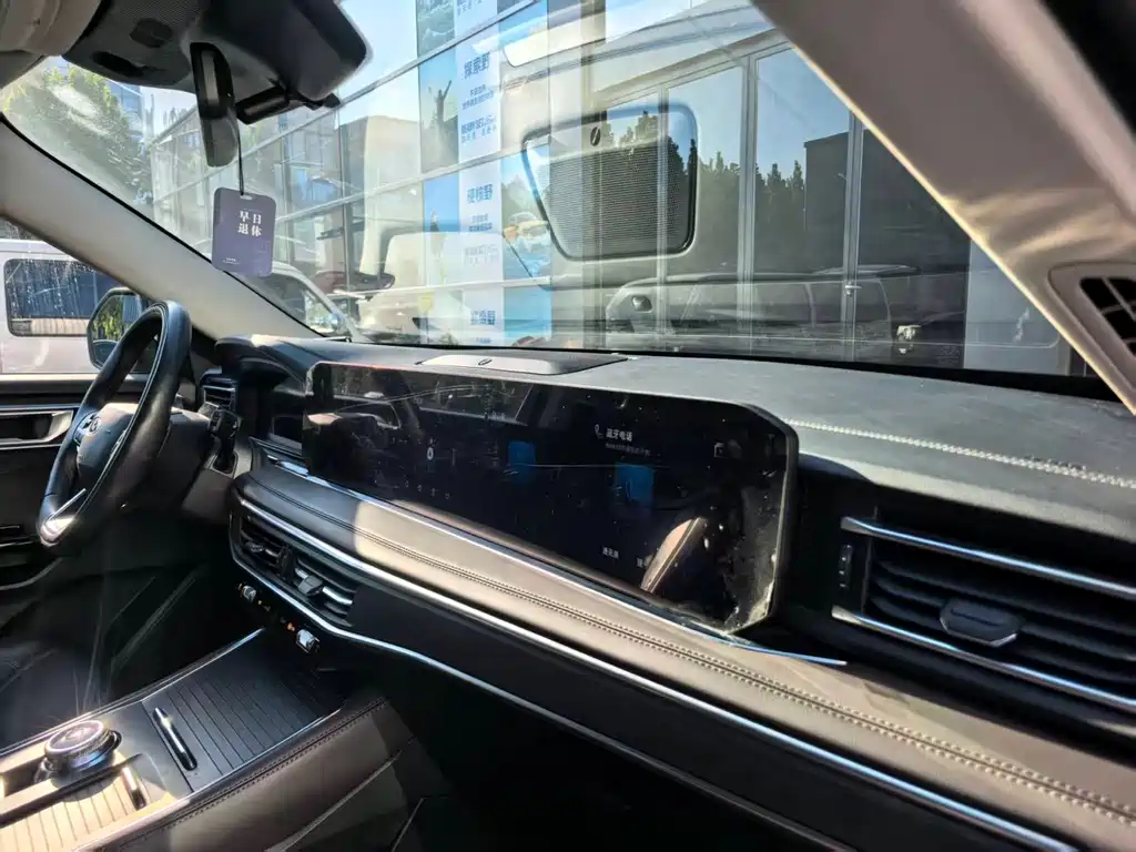Ford Explorer — миниатюра 18