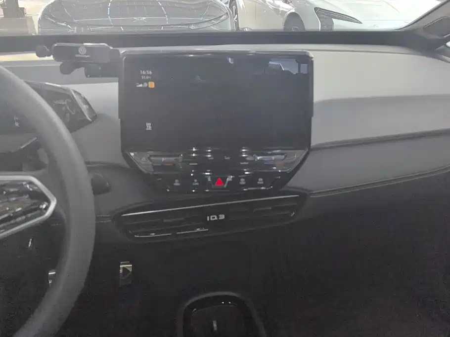 Volkswagen ID.3 — миниатюра 13