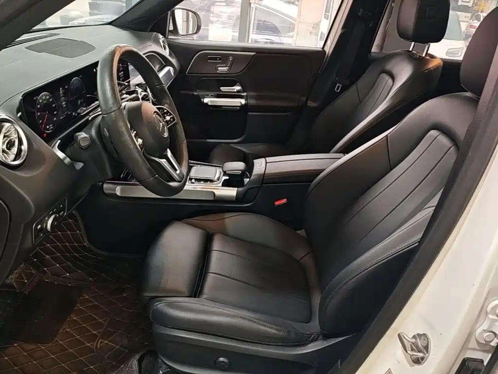 Mercedes-Benz EQB — миниатюра 15