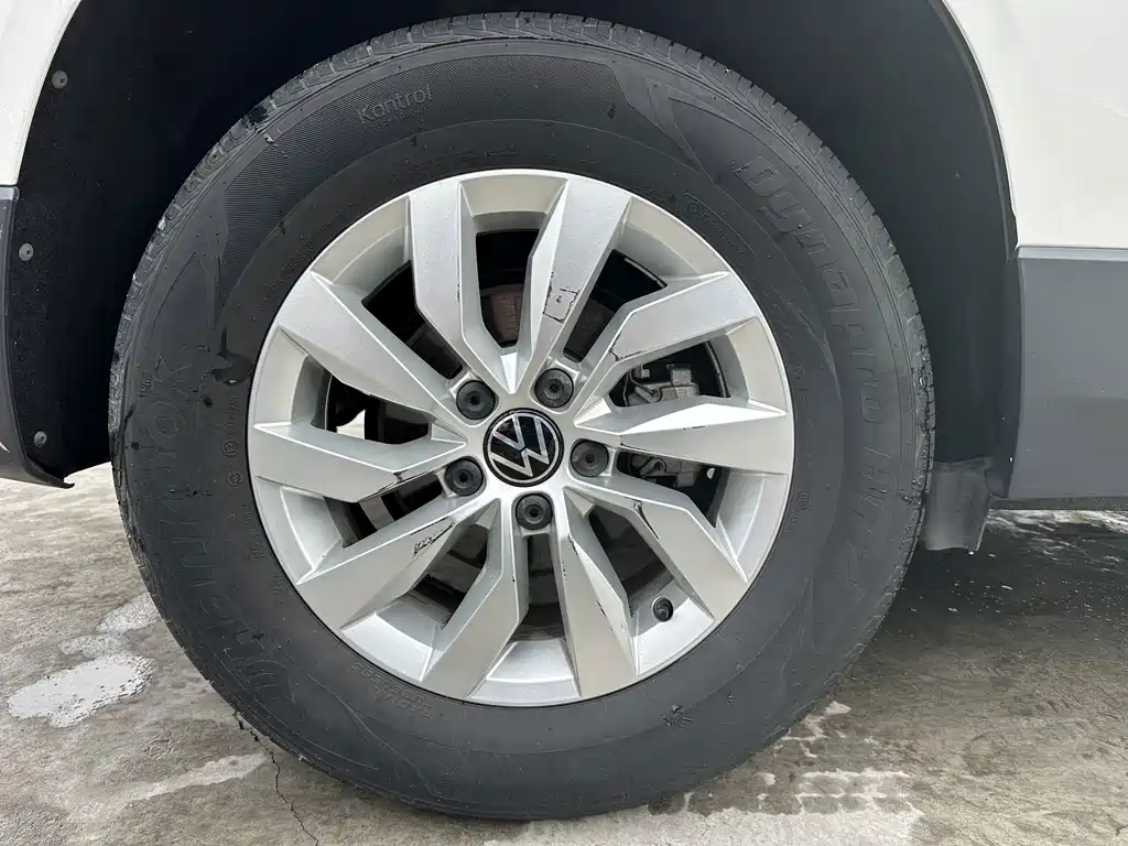Volkswagen Tharu — миниатюра 8