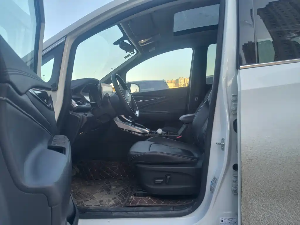 SAIC MAXUS CHASE G50