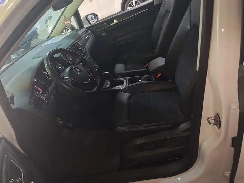 Volkswagen Golf Sportsvan — миниатюра 15