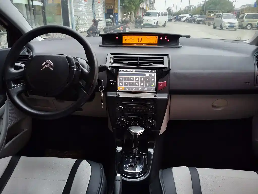 Citroen C-Quatre — миниатюра 6