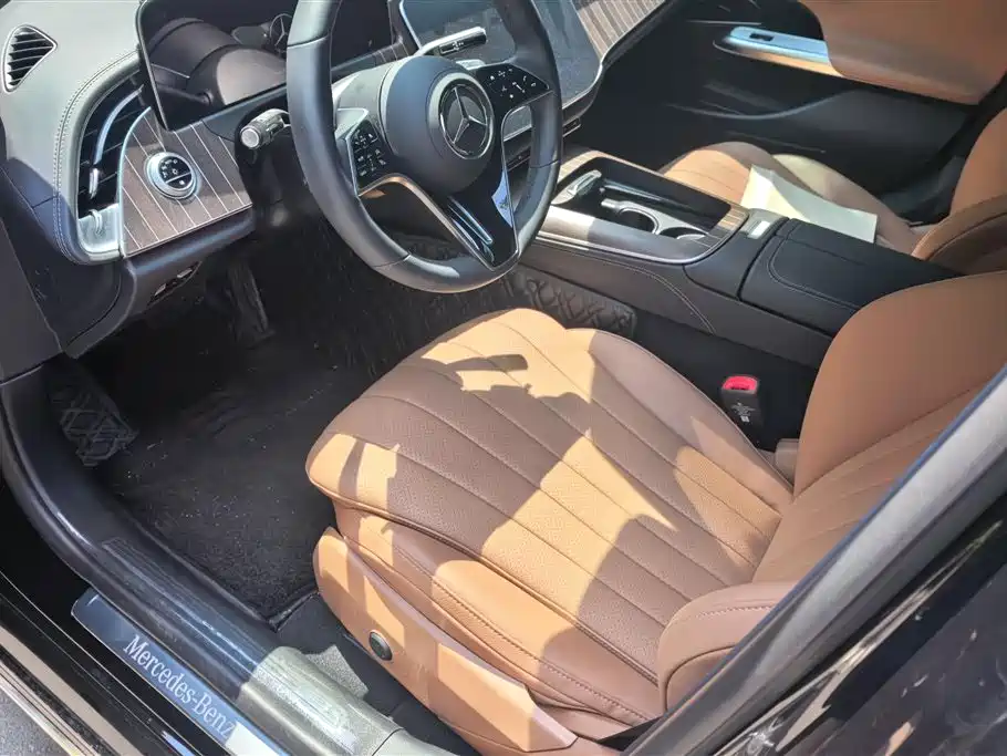 Mercedes-Benz E-Class E 2025 E 300 L Fashion