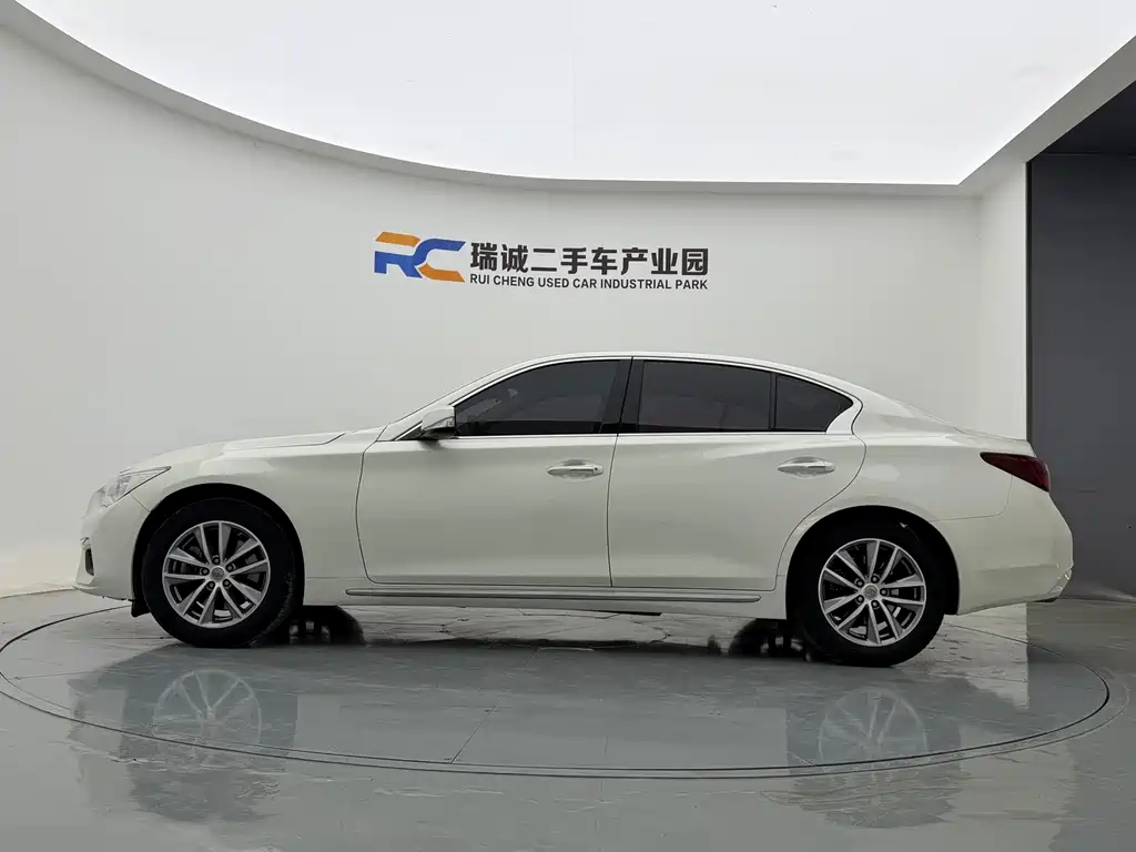 Infiniti Q50L — миниатюра 7