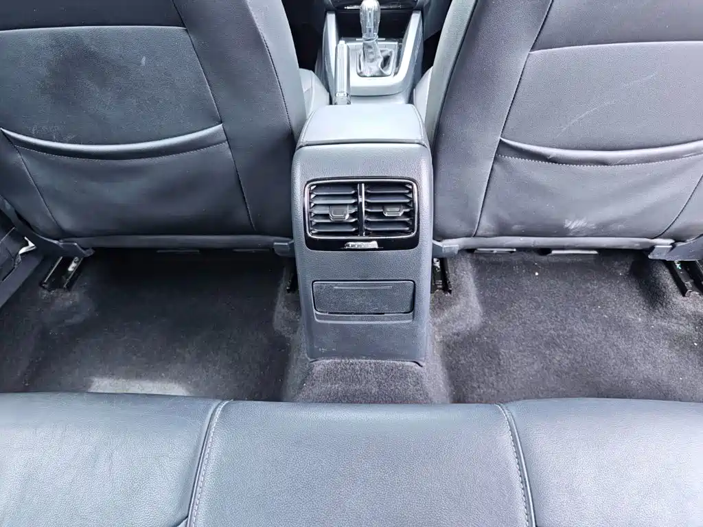 Volkswagen Sagitar — миниатюра 24