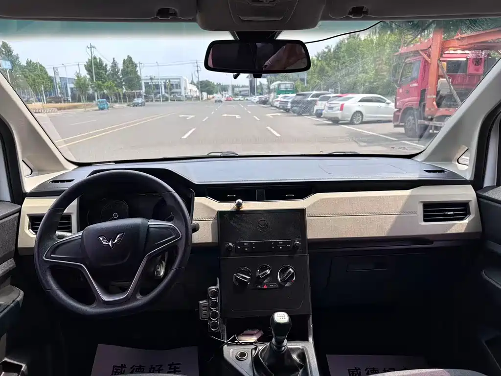Wuling Hongguang PLUS 1.5T Manual Comfort Type 7 seats, фото 9