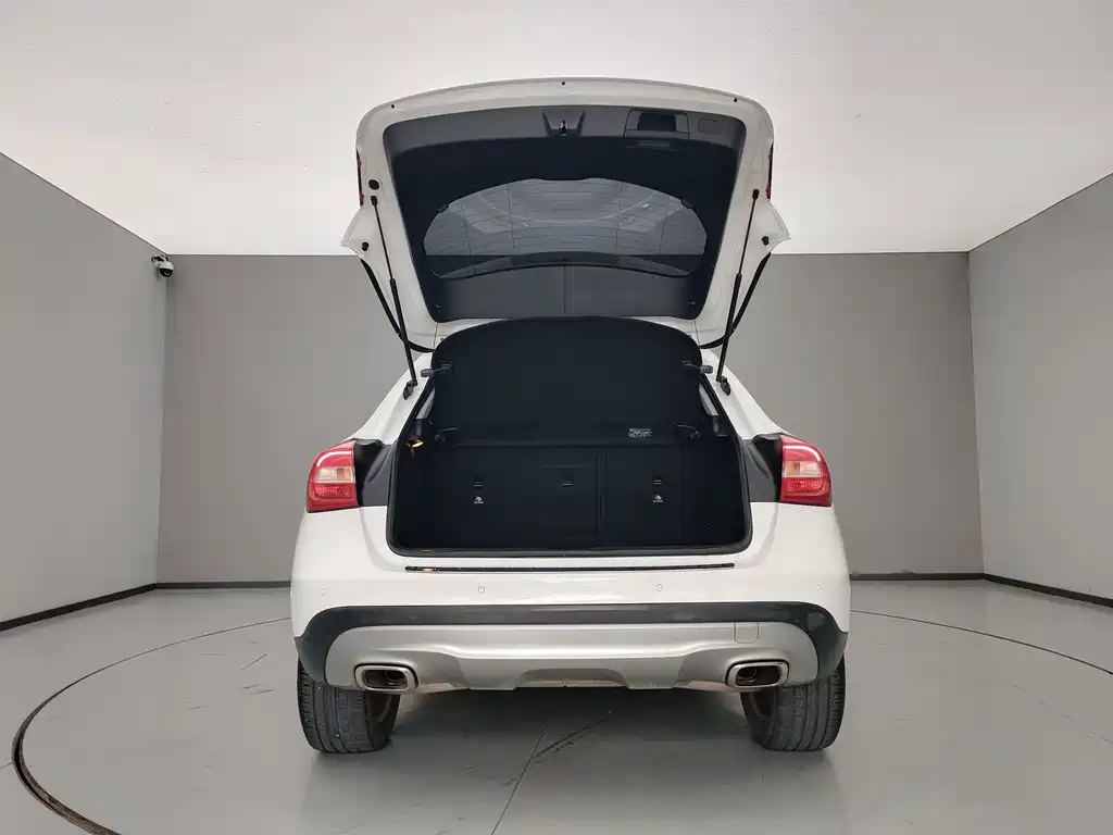 Mercedes-Benz GLA — миниатюра 6