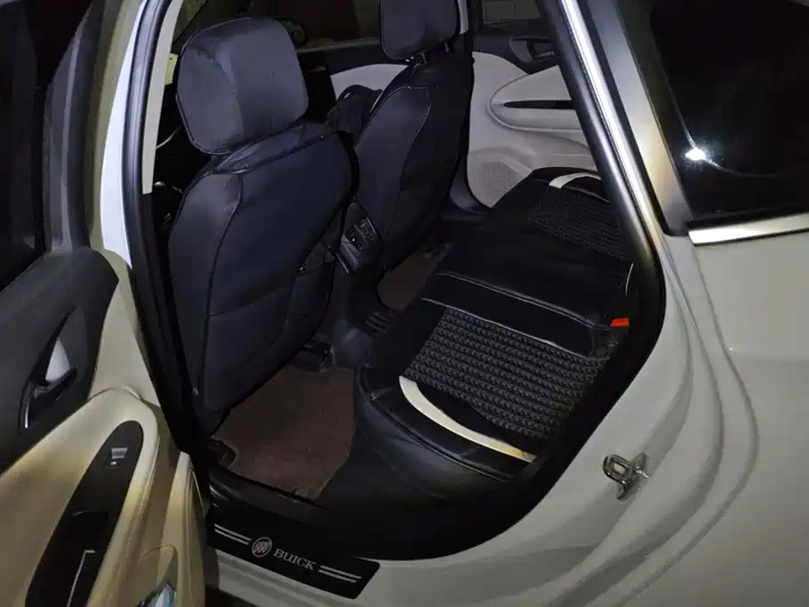 Buick Verano — миниатюра 11