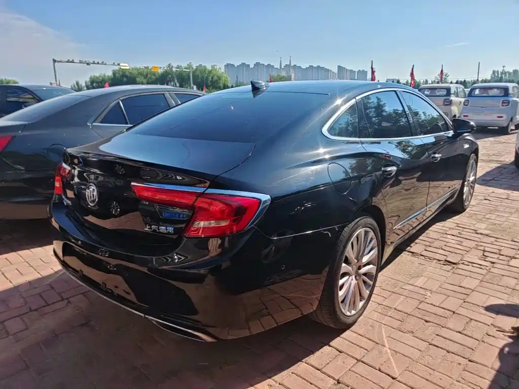 Buick LaCrosse — миниатюра 7