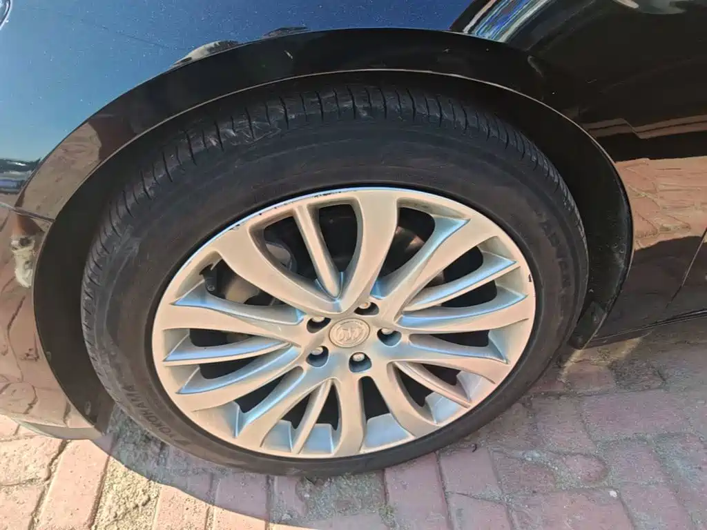 Buick LaCrosse — миниатюра 23