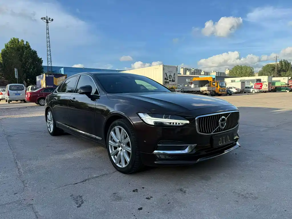 Volvo S90 — миниатюра 3