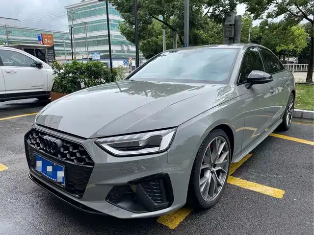 Audi S4