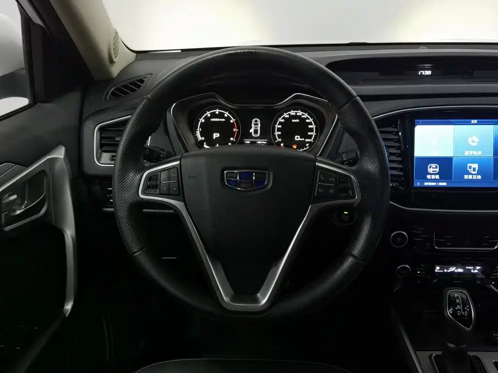 Geely Vision X6 — миниатюра 11