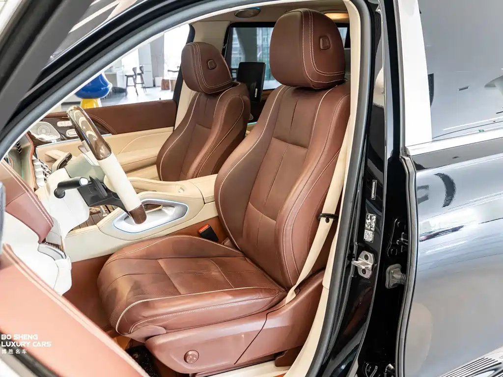 Mercedes-Benz GLS — миниатюра 10