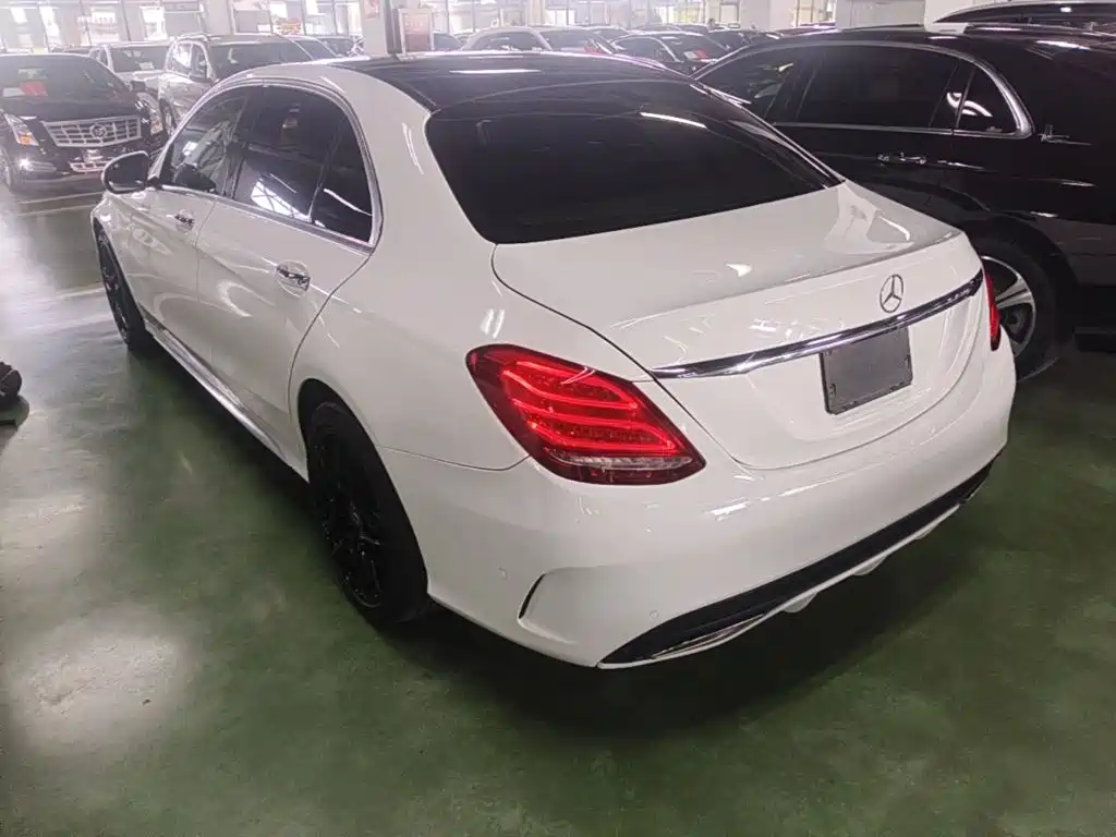 Mercedes-Benz C-Class — миниатюра 5