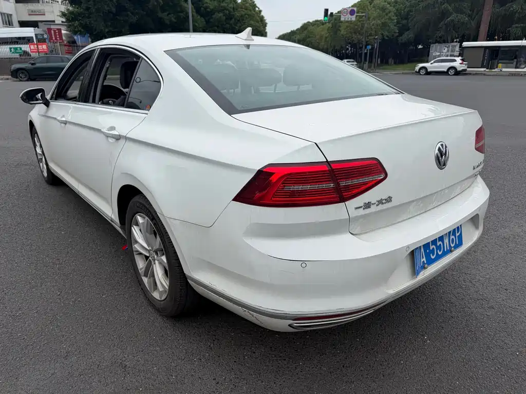 Volkswagen Magotan — миниатюра 6