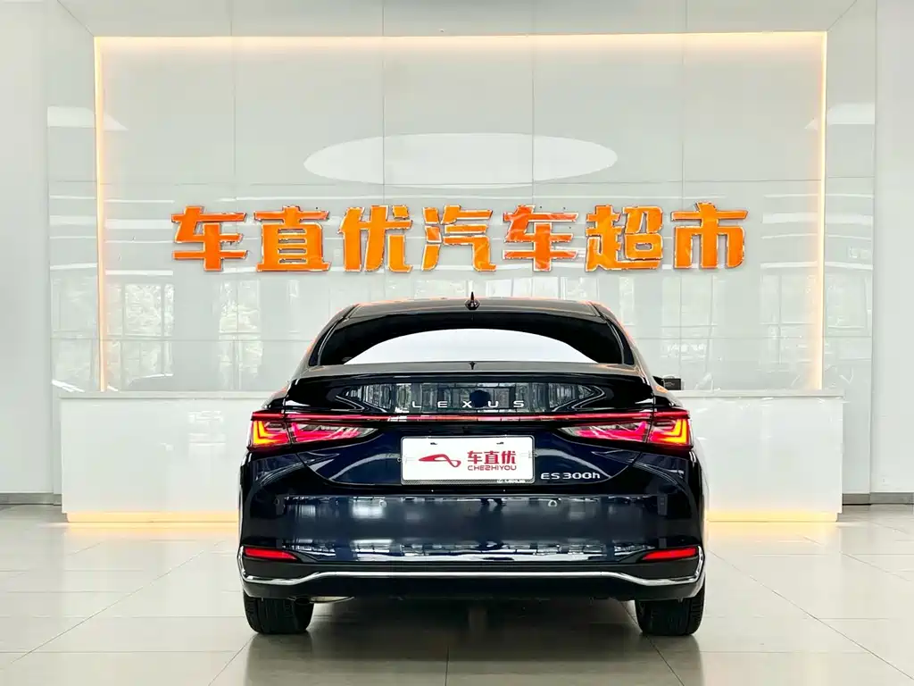 Lexus ES — миниатюра 6