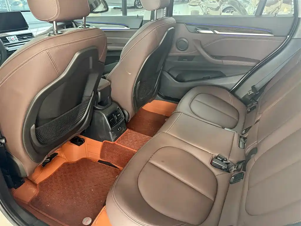 BMW X1 — миниатюра 4