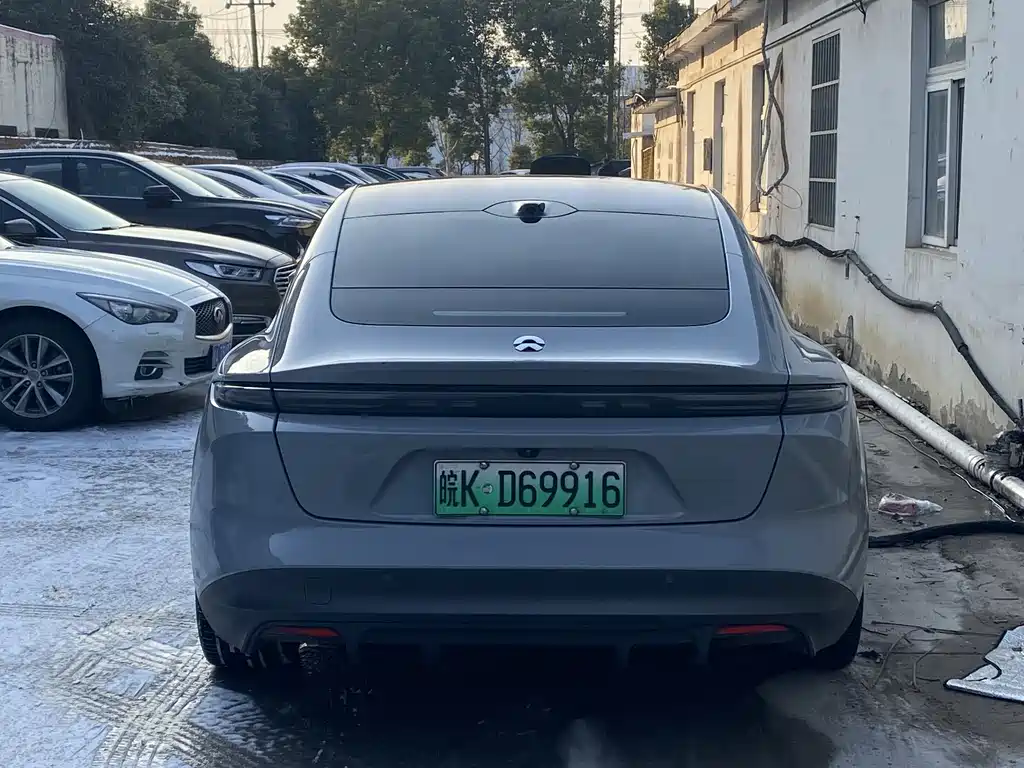 NIO NIO ET5