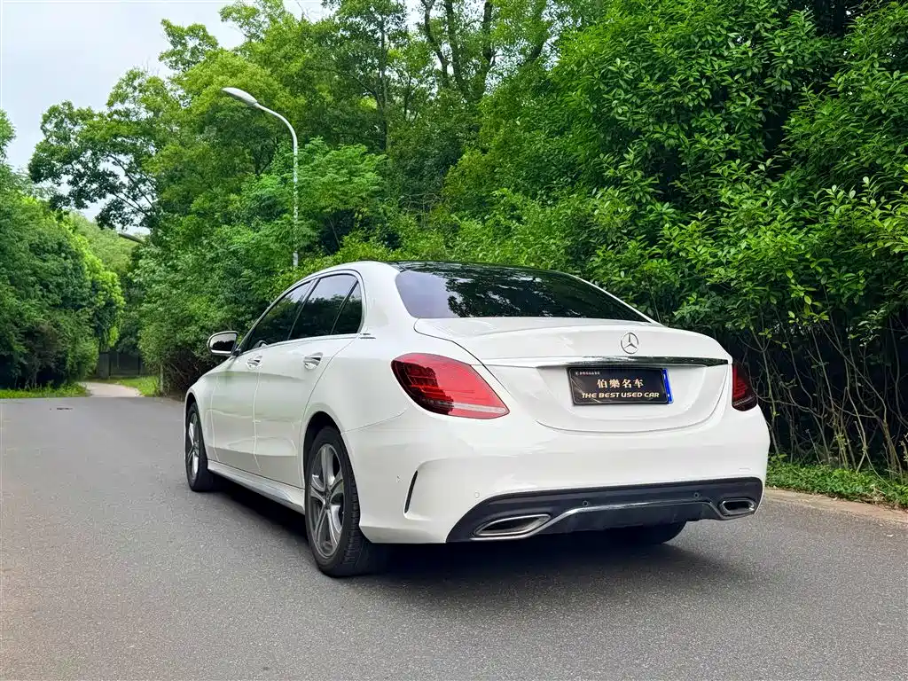 Mercedes-Benz C-Class — миниатюра 4
