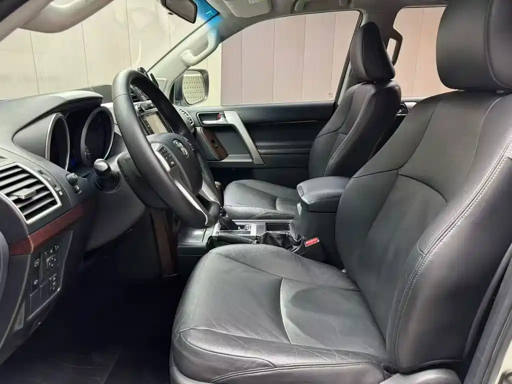 Toyota Prado — миниатюра 4