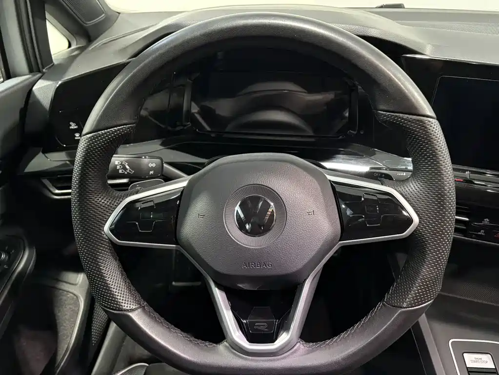 Volkswagen Golf — миниатюра 11