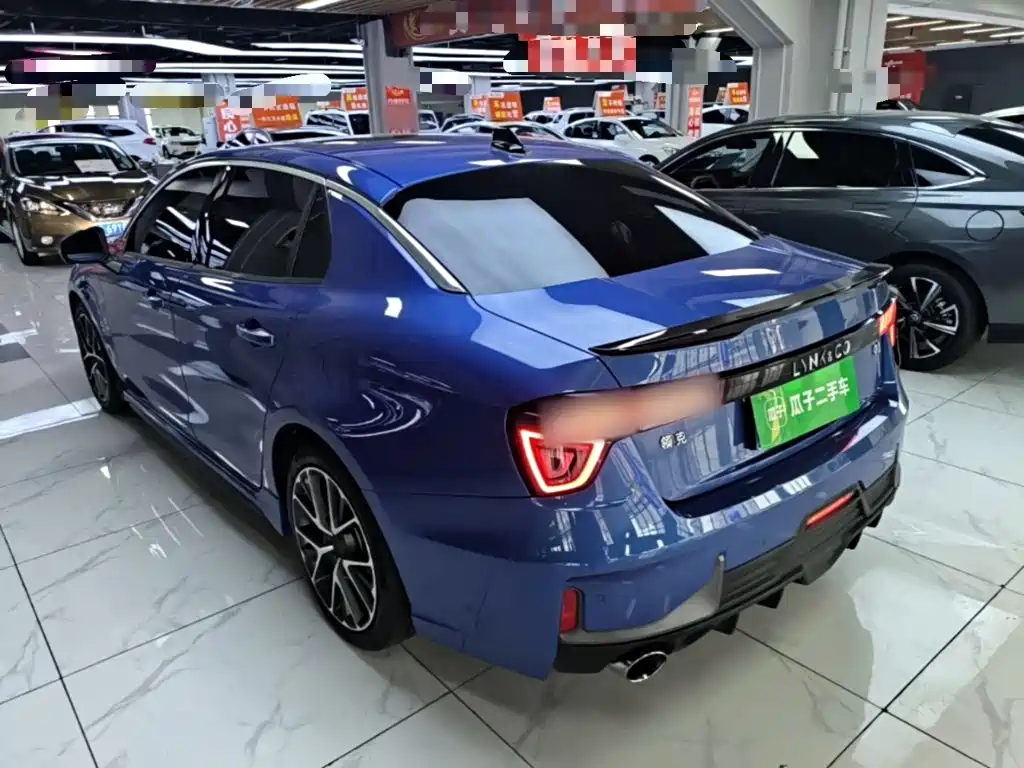 Lynk & Co 03 — миниатюра 5