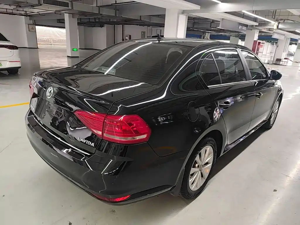 Volkswagen Lavida — миниатюра 7