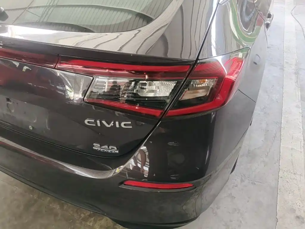 Honda Civic — миниатюра 8