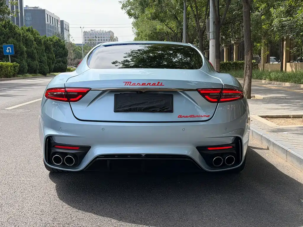 Maserati GranTurismo — миниатюра 4