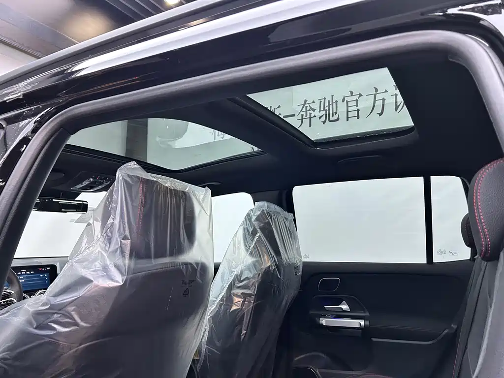 MERCEDES-BENZ GLB AMG