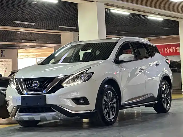 NISSAN LOULAN