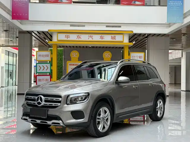 MERCEDES-BENZ GLB