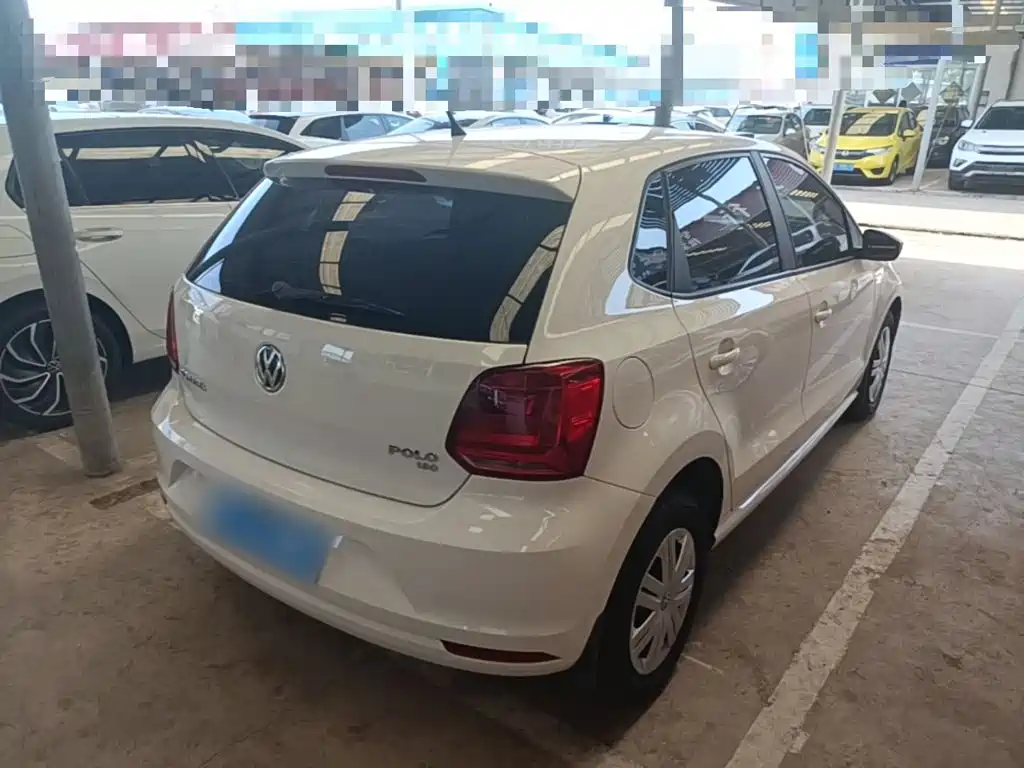 Volkswagen Polo — миниатюра 7