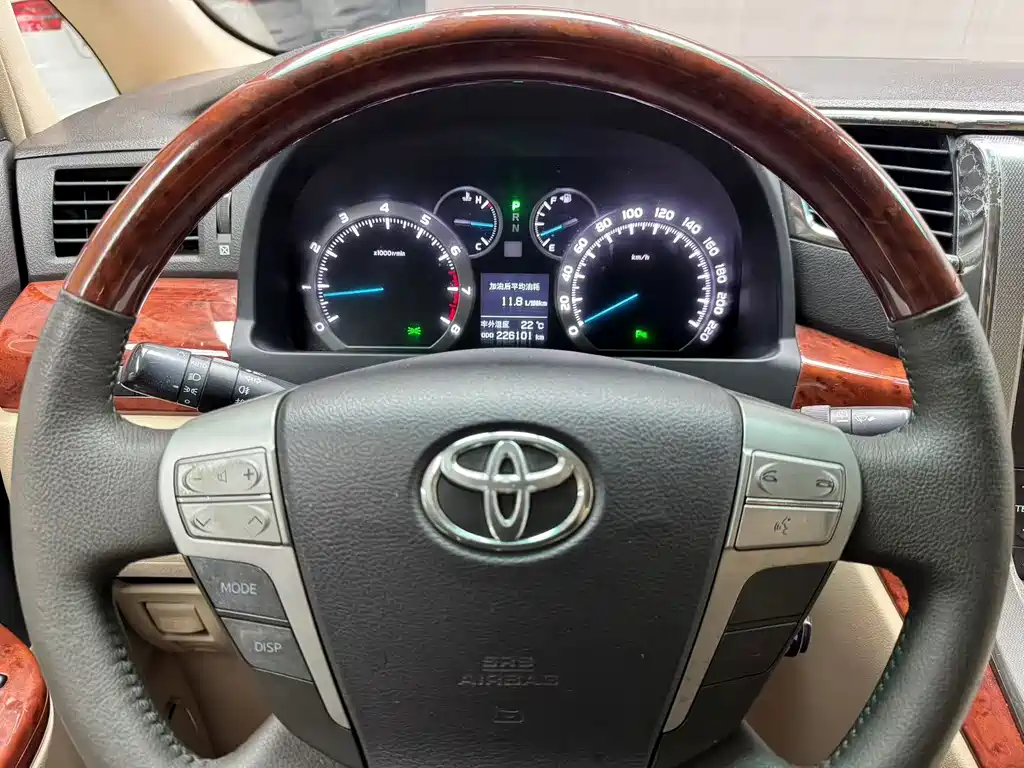 Toyota Alphard 2011 3.5L Luxury