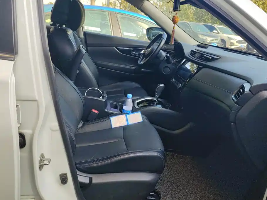 Nissan X-Trail — миниатюра 8