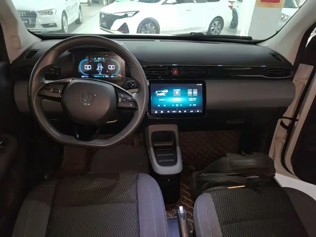 Leapmotor Leapmotor T03 — миниатюра 10