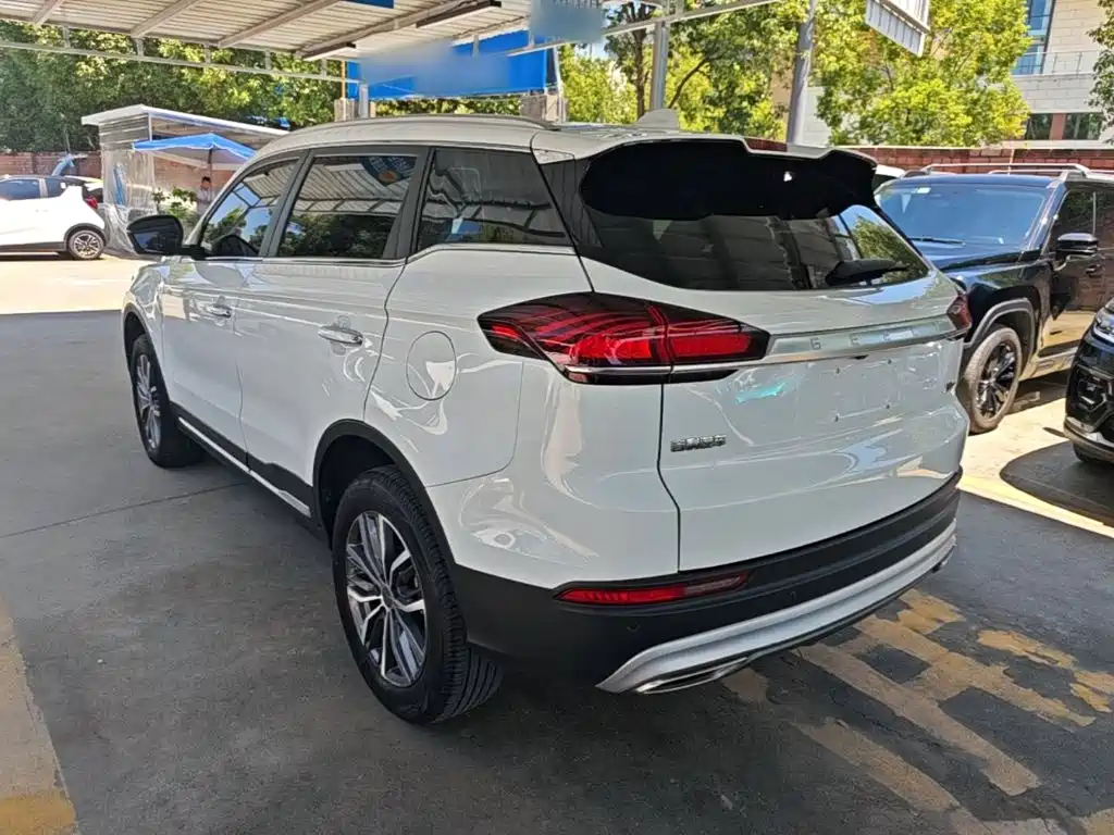 Geely Boyue — миниатюра 5