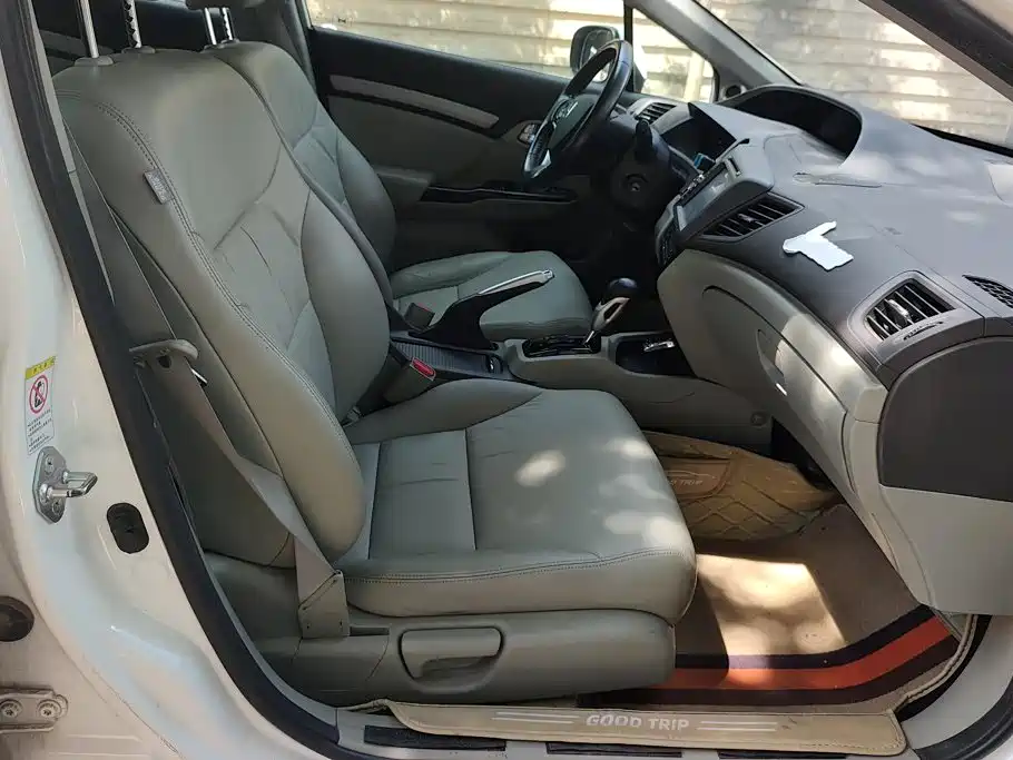 Honda Civic — миниатюра 8