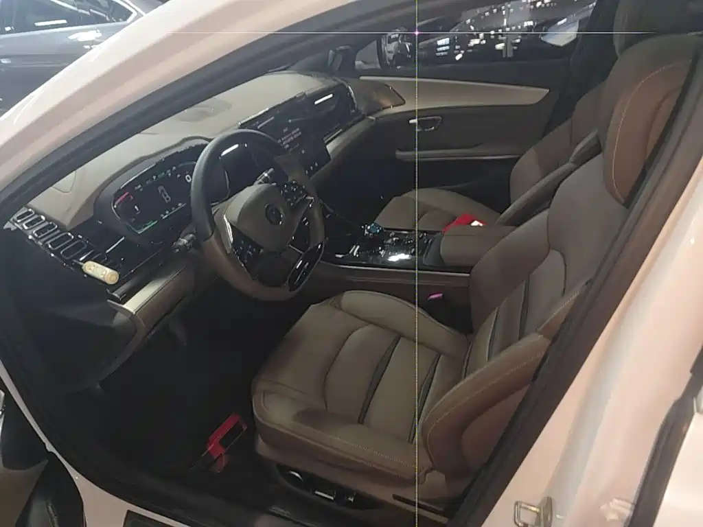 BYD Han — миниатюра 15