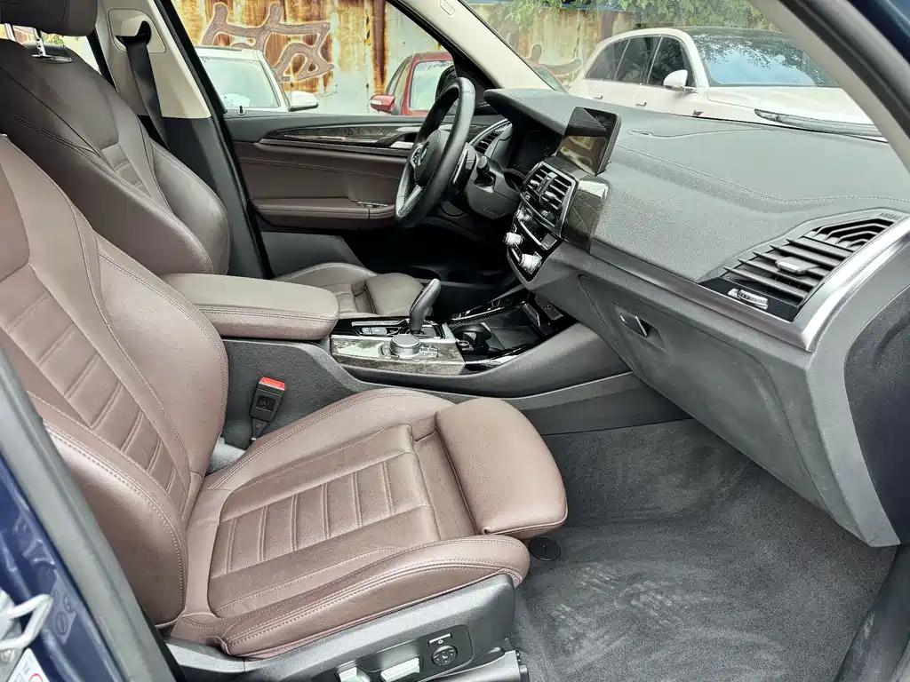BMW X3 — миниатюра 13