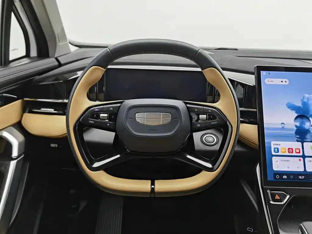 Geely Boyue L — миниатюра 11