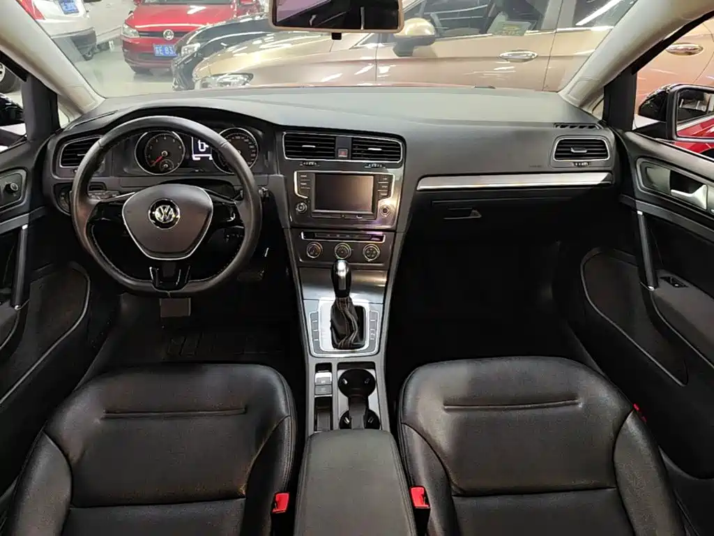 Volkswagen Golf — миниатюра 14