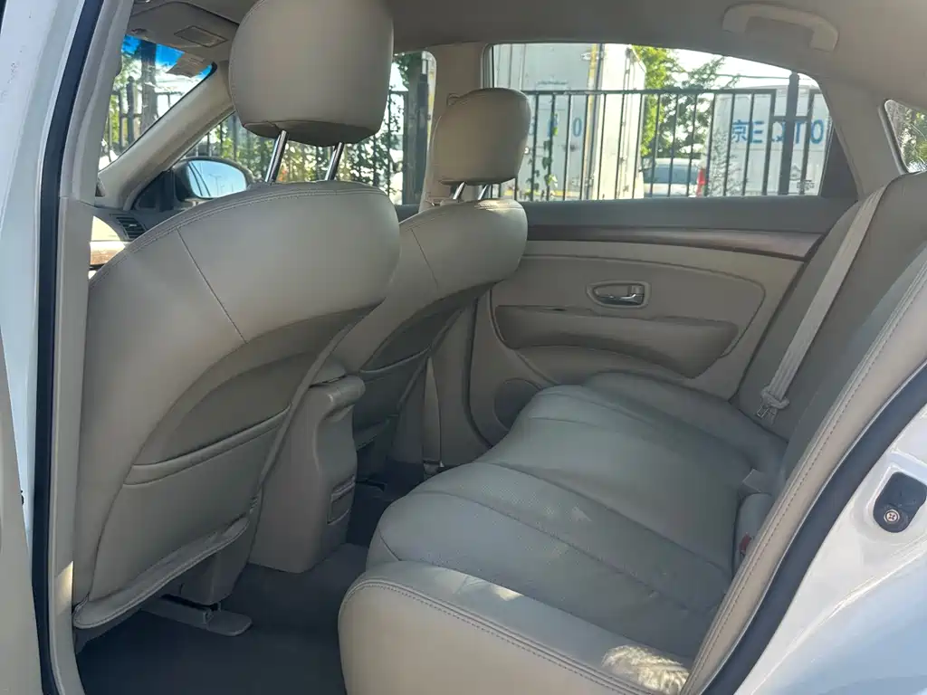 Nissan Sylphy 2009 2.0XL CVT