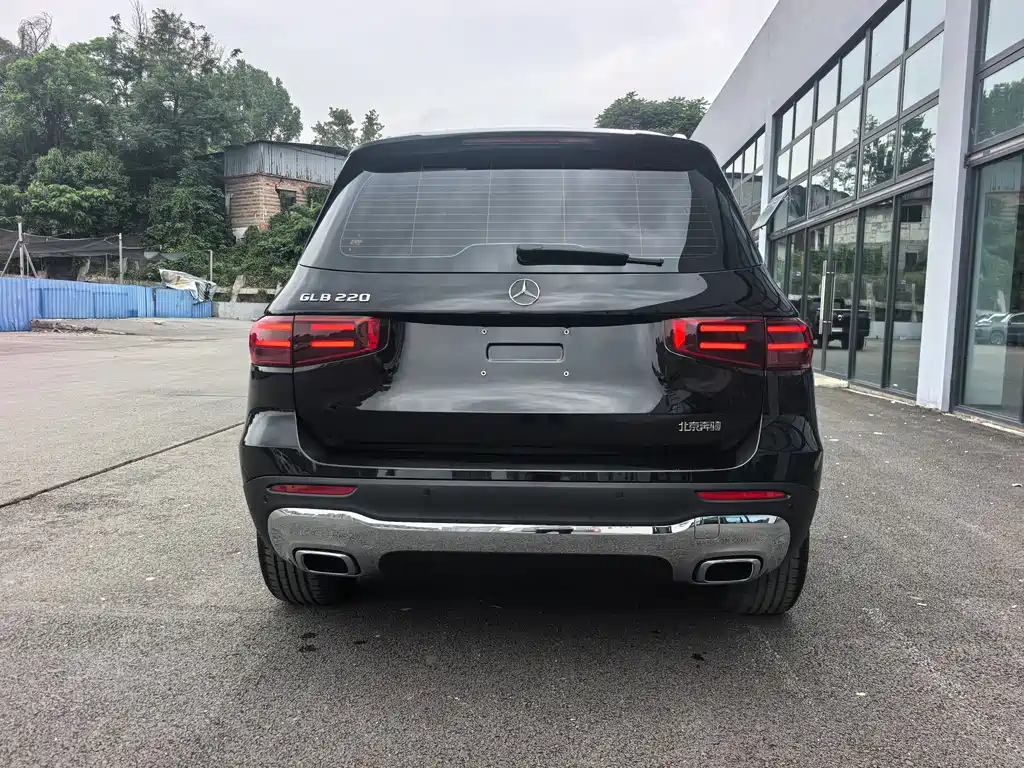 Mercedes-Benz GLB 2026 GLB 220