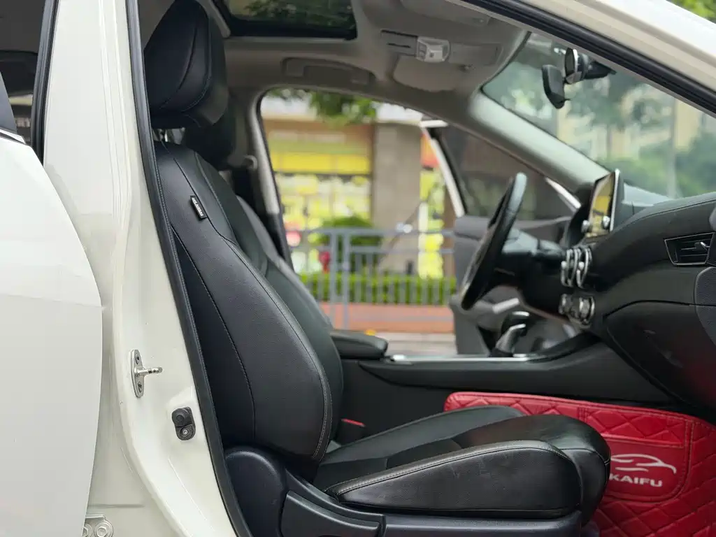 Nissan Sylphy — миниатюра 7